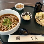 九尾 - 栃木の温かいお蕎麦