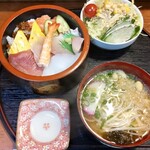 寅寿司 - ちらし寿司定食