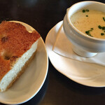 ガニュ・パン - ザラメのパンとスープ