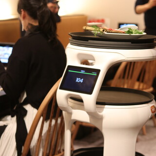 Yakiniku (Grilled meat) restaurant with robots ♪ Contactless and safe