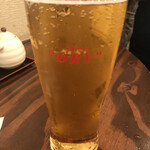 十三餃子酒場 満太郎 - 泡無しなみなみ生中480円