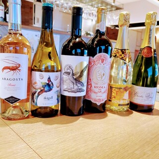 コースに合わせた世界中のワインをご用意しております！