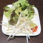 Pho Cat Tuong - フォーに投入する野菜