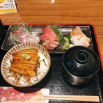 つきじ芳野吉弥 - 