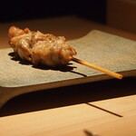 炭火焼き鳥 鶏尽 花れ - せせり＠ニワトリの首の部分の肉