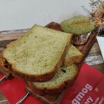 モグモグベーカリー - 緑茶食パン・茗香