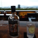 琥珀 - ジントニック（名称失念）