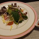 大和屋本店 - 神戸牛冷しゃぶサラダ