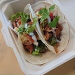 エルイーエフトウキョウ - Chicken tacos