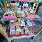 うさぎや - ◎どら焼きの他に和菓子も販売している。