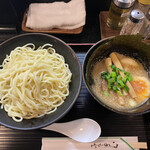 らーめん寺子屋 麺座 鷲ノ巣 - 料理写真:特製つけめん320g 1060円税込