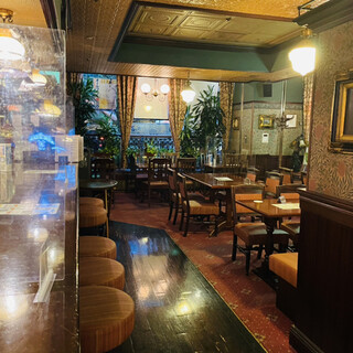 ザ・ローズ&クラウン_2