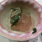 金澤玉寿司 - つき出しの煮こごり