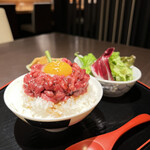 Sakura yukke bowl set meal