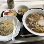 昇龍 - 半チャーハンとラーメンのセット