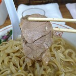 ラーメン二郎 - 肉肉しいとはこれのことか！