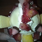 博多一番どり　居食家あらい - コケコッコパフェ、とさか部分です