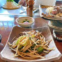 横浜瀬里奈 ステーキドーム - 