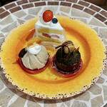 ふらんす菓子　コミネヤ - 熊本栗のモンブラン、いちごのショートケーキ、ショコラピスタチオ
