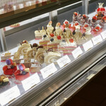 ふらんす菓子　コミネヤ - ケーキのショーケース