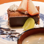 ステーキ 鉄板焼き Teppan&grill R - ベルギーショコラとコーヒー