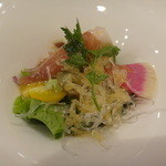 ステーキ池田 - サラダ（アップ）