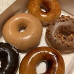 クリスピー・クリーム・ドーナツ 新宿東宝ビル店 - 