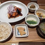玄米食堂 あえん - 豆腐入り肉団子と野菜の黒酢ソース御膳