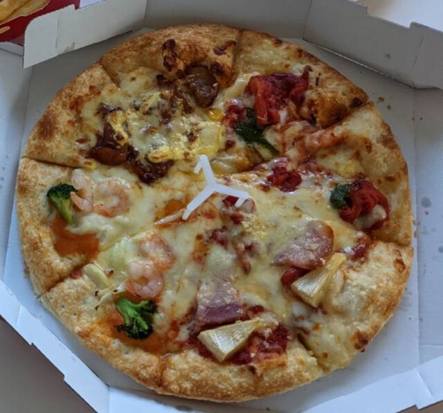 ピザハット 仙台西公園通り店（Pizza Hut） - 北四番丁（ピザ）の写真