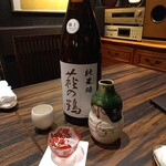 割烹 清風 - 萩の鶴と酒器