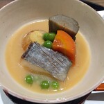 割烹 清風 - 炊き合わせ（炙り鰆の味噌仕立て）