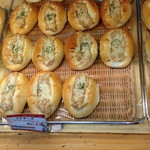 神戸屋 - ツナチーズパン（¥ 190）