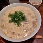 伝統自家製麺 い蔵 - 卵とじうどん(大盛)