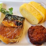 スーパーホテル - 焼き鯖・だし巻き卵・ハンバーグ
