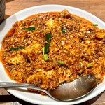 四川料理 龍の子 - 旨味、辛味、痺れのバランス良い麻婆豆腐