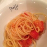 トラットリア・バッフォ - 2012年12月：トマト系のシンプルパスタでと頼んだパスタ（もりわけ後)