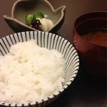 人形町今半 - ご飯とお味噌汁、お漬物