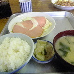 たつみ食堂 - 