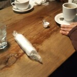 窯右衛門 - テーブル。