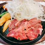 焼肉・ｽﾃｰｷ みーとがぁでん - 