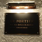 LE PORTIER Par Aux Delices de dodine - 