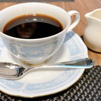 ポム・ダダン - 