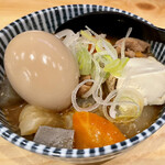 Sumibito Kemuri - 「 辛辛モツ煮込み（煮卵、焼豆腐トッピング）」