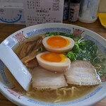 ラーメン 縁 - 牛骨ラーメン並＋味付き玉子