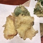 めしの助 - 天ぷら(芽キャベツ、すみいか)