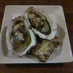 うりぼー - この日のおすすめ、生ガキは1個190円！！