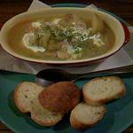 うりぼー - 鶏肉と白菜のクリーム煮は食事代わりにもなります。