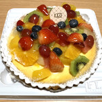 FLO PRESTIGE - 季節のフルーツタルト(チーズ)¥2257