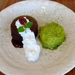 102 Cafe - フォンダンショコラ抹茶風味