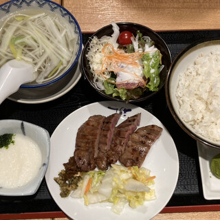 牛たん炭焼 利久_0